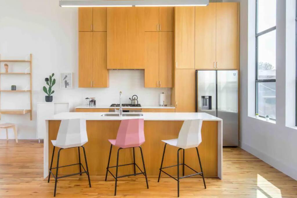 Glamorous Perfectly Located Luxury 2 Bed Townhome ダラス エクステリア 写真